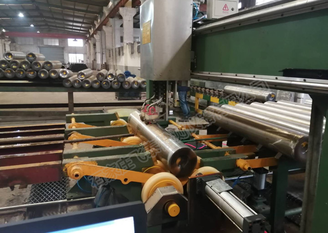 棒材超声波探伤设备.jpg 棒材超声波探伤设备.jpg